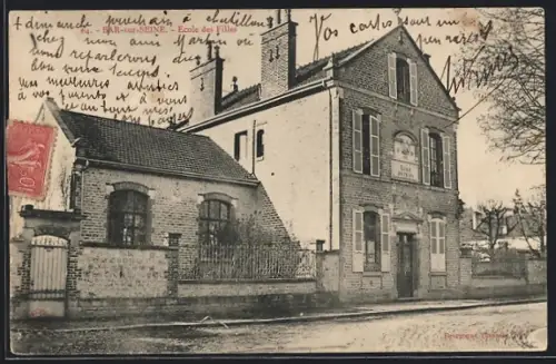 AK Bar-sur-Seine, École des Filles, facade principale et entrée de l`établissement