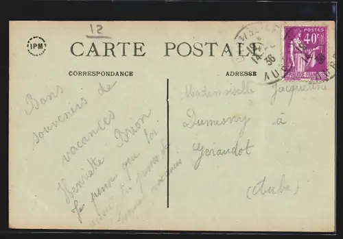 AK Bar-sur-Seine, Rue de l`Étape avec passants et bâtiments historiques