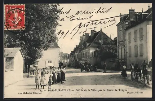 AK Bar-sur-Seine, Entrée de la Ville par la Route de Troyes