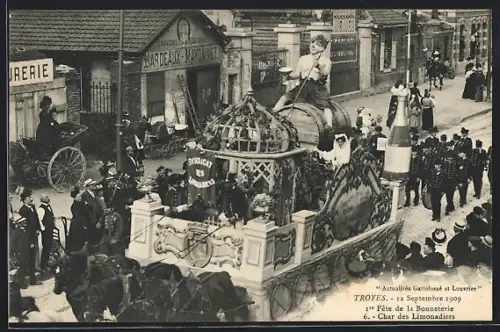 AK Troyes, 1re Fête de la Bonneterie, Char des Limonadiers
