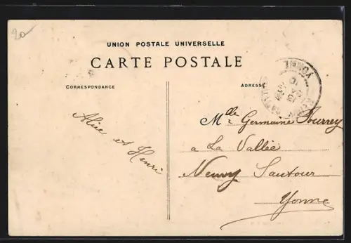 AK Troyes, Rue Thiers avec commerces et passants