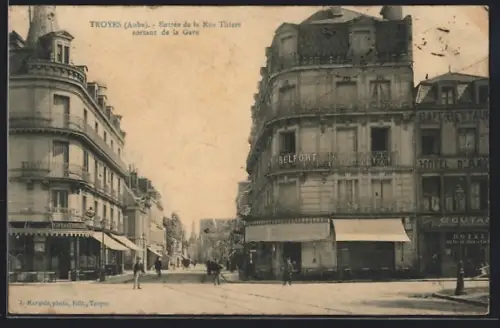 AK Troyes /Aube, Entrée de la Rue Thiers sortant de la Gare