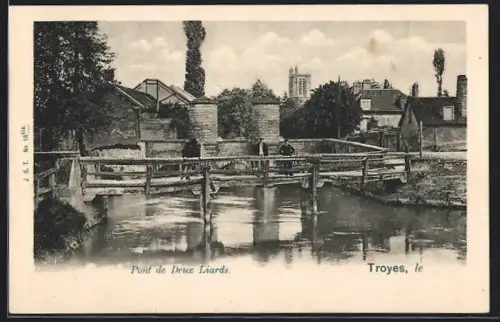 AK Troyes, Pont de Deux Liards