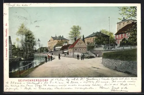 AK Seifhennersdorf, Ortsansicht mit Strassenpartie