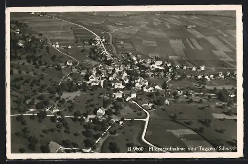 AK Tuggen /Schwyz, Ortsansicht, Fliegeraufnahme