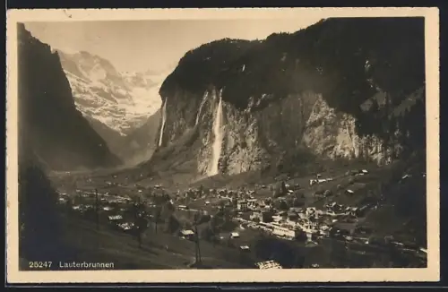 AK Lauterbrunnen, Totalansicht aus der Vogelschau