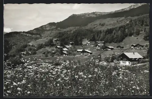 AK Reuti-Hasliberg, Ortsansicht von einer Blumenwiese aus