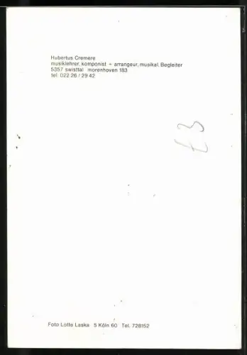 AK Musiker Hubertus Cremère mit Akkordeon, Autograph