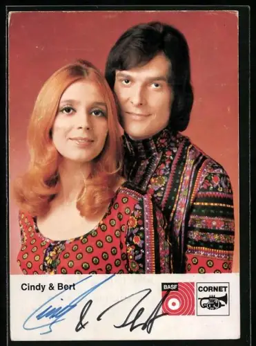 AK Musiker Cindy & Bert posieren gemeinsam, Autograph