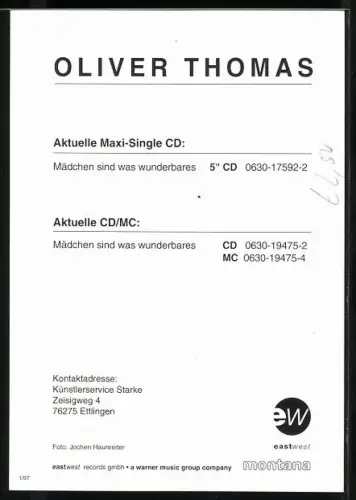 AK Musiker Oliver Thomas mit Rosenstrauss, Autograph