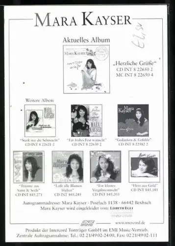 AK Musikerin Mara Kayser mit Rose posierend, Autograph