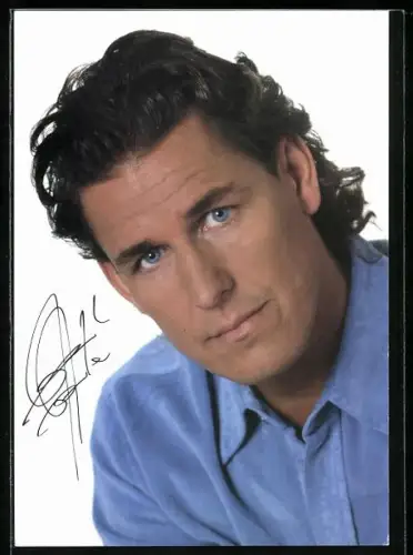 AK Musiker Frank Galan in blauem Hemd, Autograph