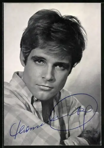 AK Musiker Thomas Fritsch im Hemd porträtiert, Autograph