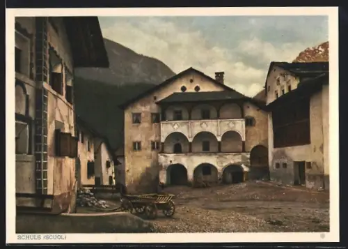 AK Schuls, Ortspartie mit Bergen und einem Karren