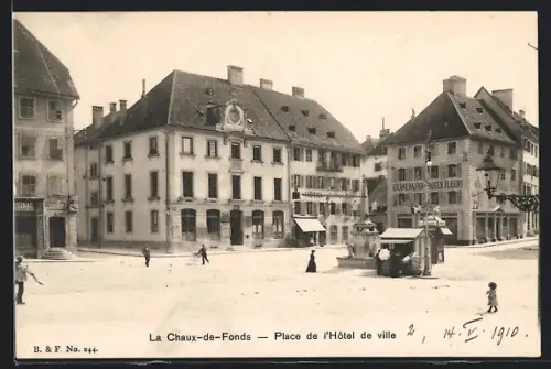 AK La Chaux-de-Fonds, Place de l`Hotel de ville