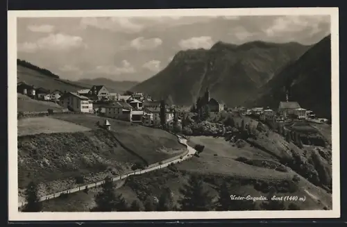 AK Unter-Engadin, Ortsansicht mit Bergpanorama