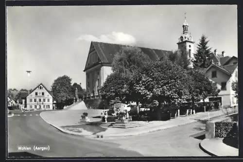 AK Wohlen /Aargau, Kirche, Denkmal mit Schulkindern und Strassenkreuzung
