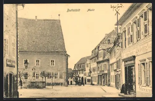 AK Buttstädt / Thür., Strasse und Brunnen am Markt