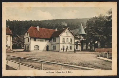 AK Luisenthal i. Thür., Strassenpartie mit Kurhaus