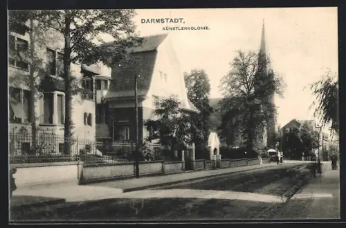 AK Darmstadt, Strassenpartie mit Künstlerkolonie und Kirche