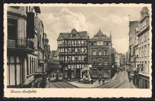 AK Giessen, Marktplatz mit Fachwerkhaus