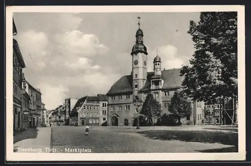 AK Eisenberg /Thür., Marktplatz mit Rathaus