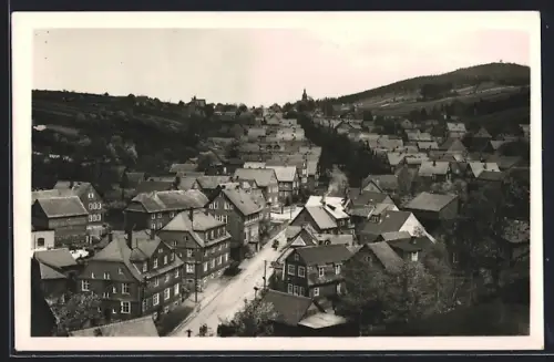 AK Meuselbach /Thür. Wald, Gesamtansicht mit Kirche