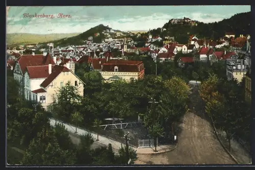 AK Blankenburg /Harz, Gesamtansicht mit Kirchen