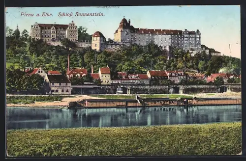 AK Pirna a. Elbe, Blick vom Elbufer auf Schloss Sonnenstein
