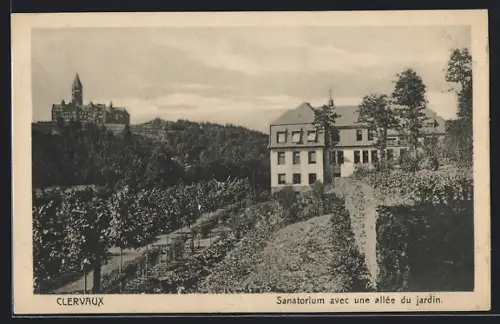 AK Clervaux, Sanatorium avec une allée du jardin