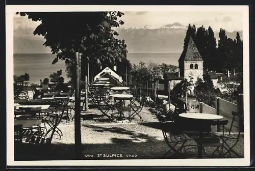 AK St. Sulpice /Vaud, Gasthaus-Terrasse mit Turmgebäude und Wasserblick