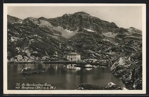 AK San Bernardino /GR, San-Bernardino-Pass, Blick auf den Pass mit Berghaus und Seeufer
