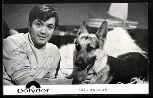 AK Musiker Gus Backus mit Schäferhund, Autograph