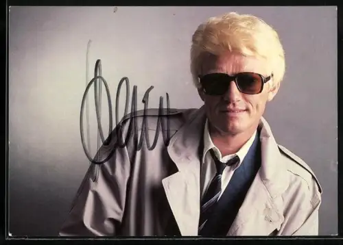 AK Musiker Heino im Mantel portraitiert, Autograph