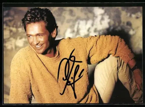 AK Musiker Olaf Berger im Pullover portraitiert, Autograph