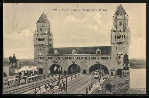 AK Köln, Portale der Hohenzollernbrücke, Strassenbahn, Dampflok