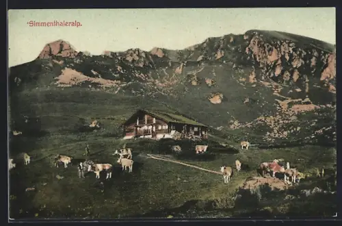 AK Zweisimmen, Simmenthaleralp, Almhütte mit Kühen und Umgebung