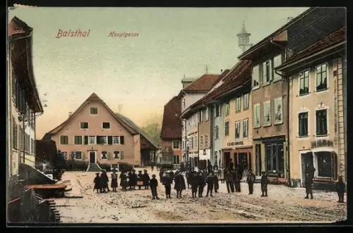 AK Balsthal, Hauptgasse mit Wohngebäuden und Geschäften