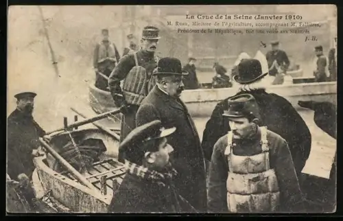 AK Paris, La Crue de la Seine 1910, visite présidentielle aux sinistrés en barque