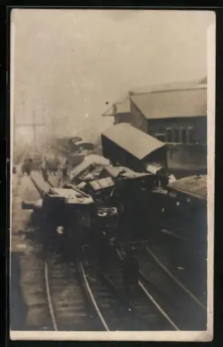 Foto-AK Stratford, Train Collision