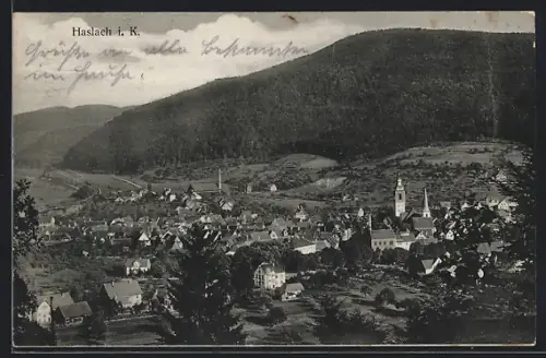AK Haslach i. K., Ortsansicht mit Kirche und umliegender Landschaft