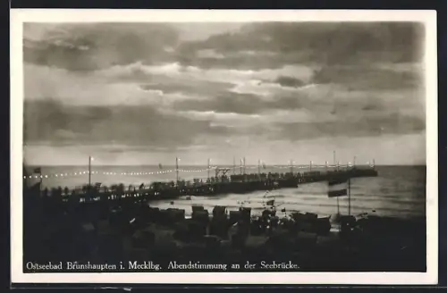 AK Brunshaupten i. Mecklbg., Abendstimmung an der Seebrücke