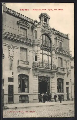 AK Troyes, Hôtel du Petit Troyen, rue Thiers