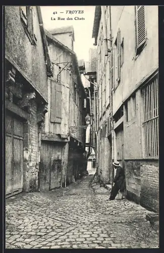 AK Troyes, La Rue des Chats