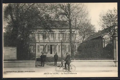 AK Arcis-sur-Aube, La Sous-Préfecture