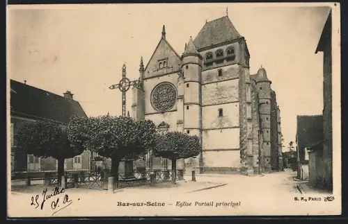 AK Bar-sur-Seine, Église Portail principal
