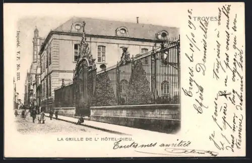 AK Troyes, La grille de l`Hôtel-Dieu