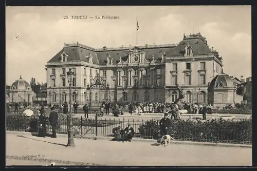 AK Troyes, La Préfecture
