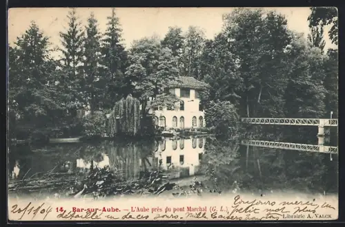 AK Bar-sur-Aube, L`Aube près du pont Marchal avec maison et forêt environnante