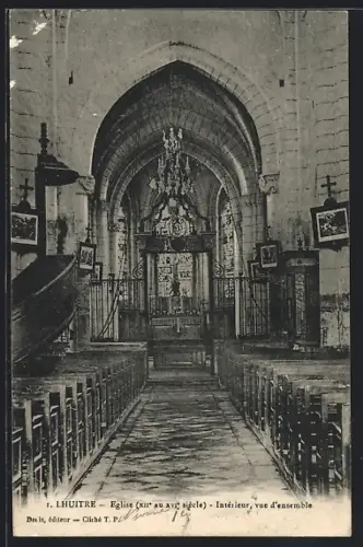 AK Lhuître, Église, XIIe au XVIe siècle, Intérieur, vue d`ensemble